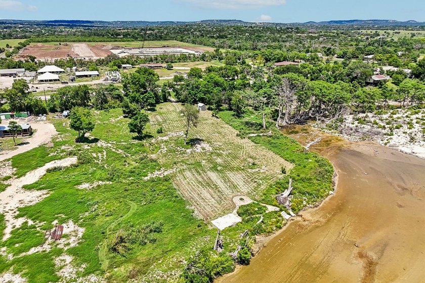 Guadalupe River Frontage with Exceptional Recreational Appeal - photo 17