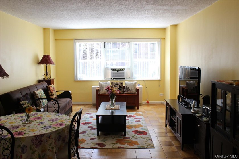 Motivated seller, broker/agents bring all your serious buyers - photo 9