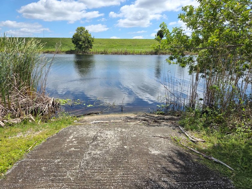 Lake Okeechobee Access - Close to locks, CBS home freshly - photo 30