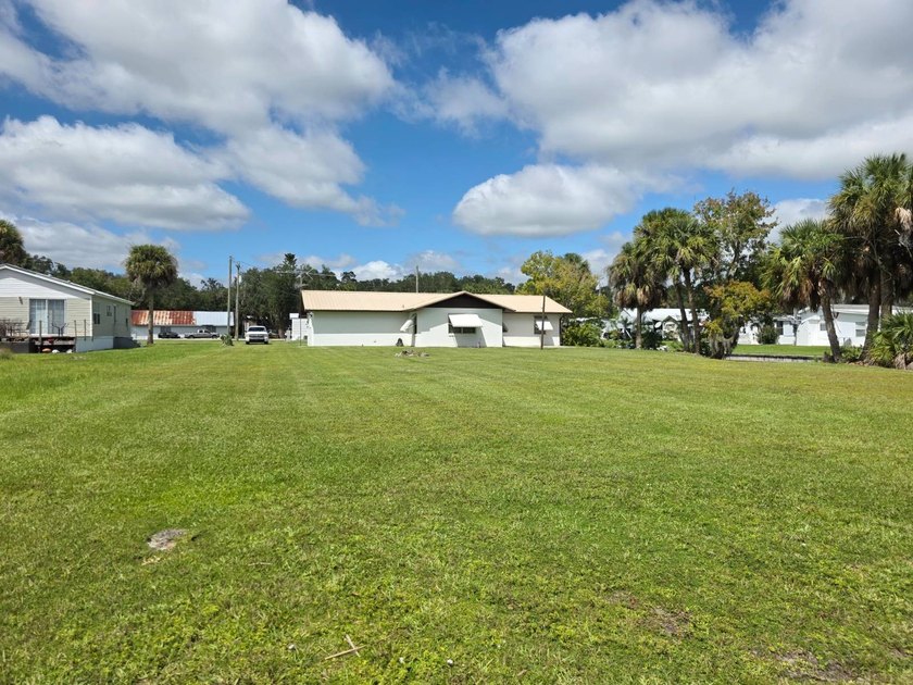 Lake Okeechobee Access - Close to locks, CBS home freshly - photo 36