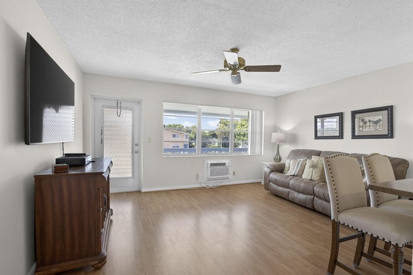 Welcome to this beautiful well-maintained 2nd- floor,1BR/1BA - photo 6