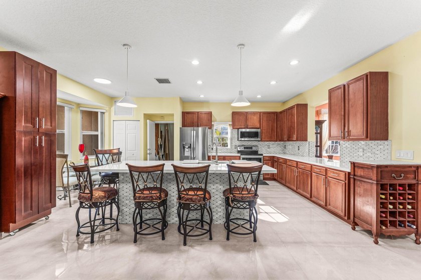 Welcome to this exceptional waterfront residence in the - photo 13