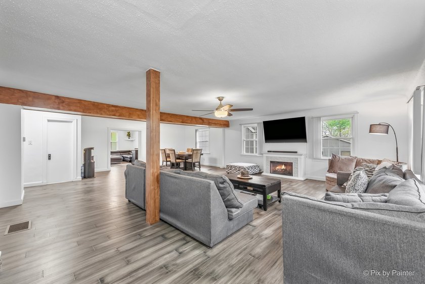 Spacious and beautifully updated 4 bed, 3.5 bath home on a deep - photo 14