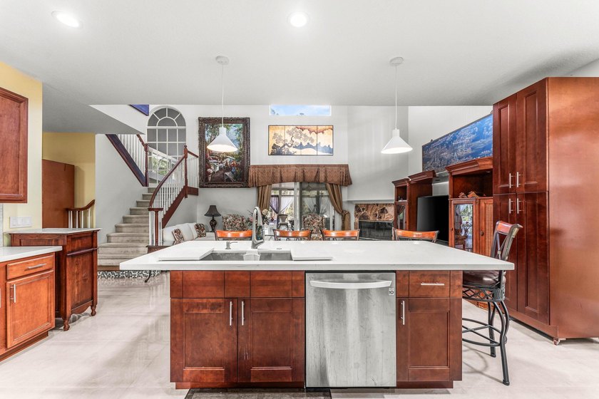 Welcome to this exceptional waterfront residence in the - photo 16