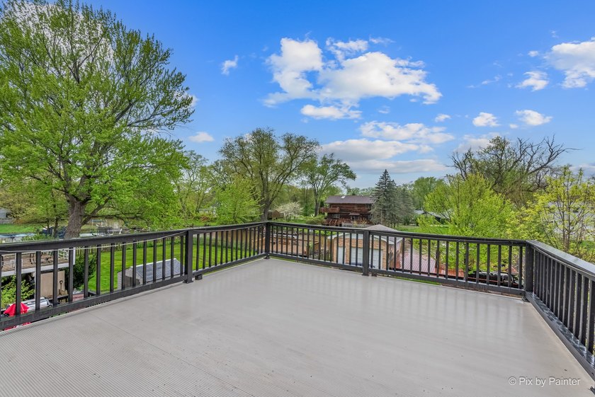 Spacious and beautifully updated 4 bed, 3.5 bath home on a deep - photo 28