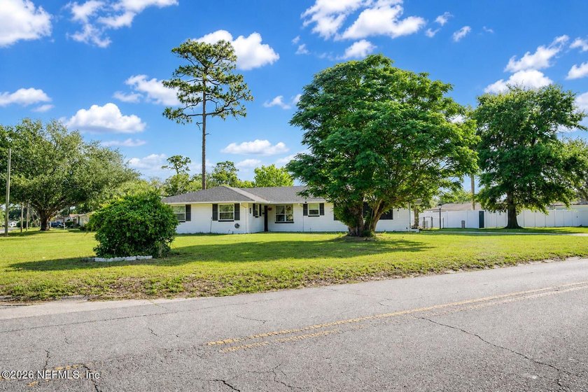 Beautiful corner-lot home with plenty of space and endless - photo 3