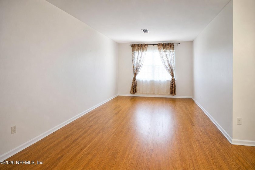 Beautiful corner-lot home with plenty of space and endless - photo 5