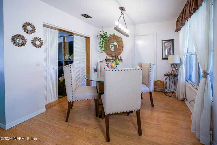 Beautiful corner-lot home with plenty of space and endless - photo 6