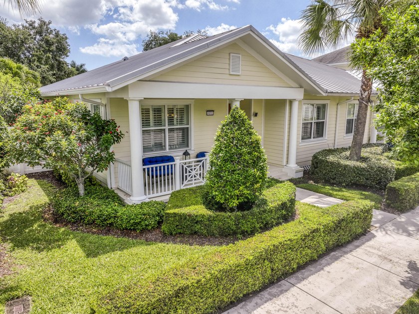 Rarely available single-level villa in Mallory Creek, offering a - photo 26