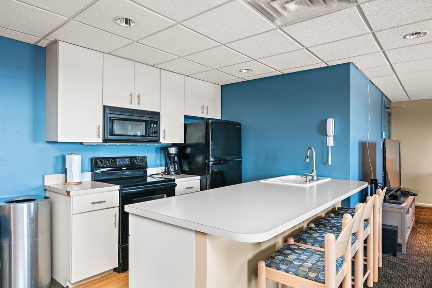 Highly sought after *09* corner unit features 2 bedrooms, 1 bath - photo 29