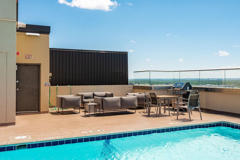 Highly sought after *09* corner unit features 2 bedrooms, 1 bath - photo 31