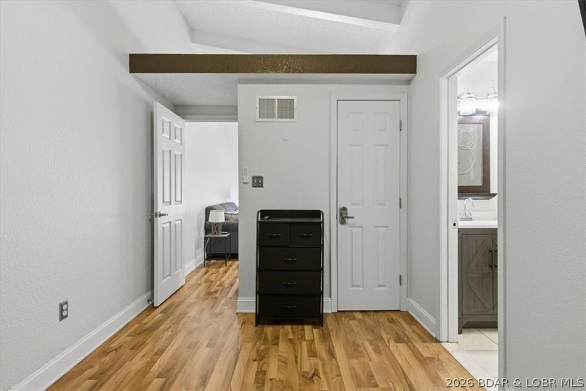 Your cozy lake retreat awaits. This 1 bed 1 bath condo located - photo 15