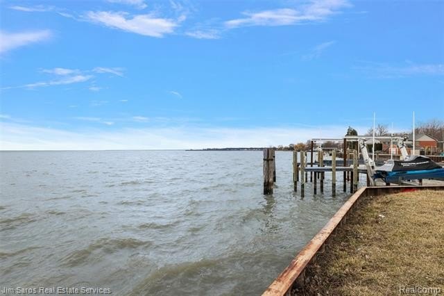 An exceptional opportunity to create a custom waterfront estate - photo 15