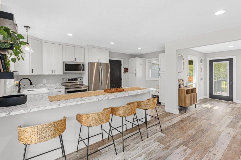 Experience waterfront living in this beautifully completely - photo 17