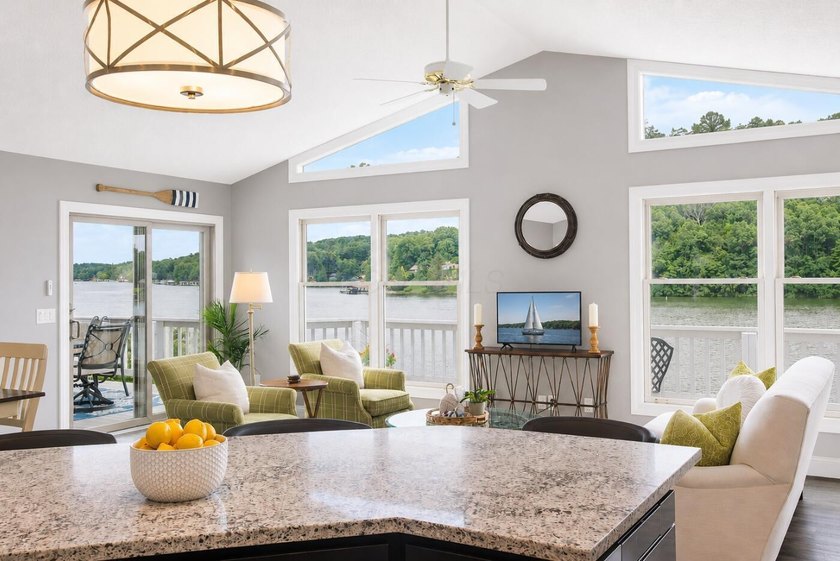 NEW LISTING! Welcome to 401 Lakeview Heights Drive, an Apple - photo 20