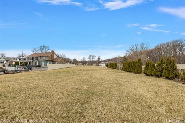 An exceptional opportunity to create a custom waterfront estate - photo 20