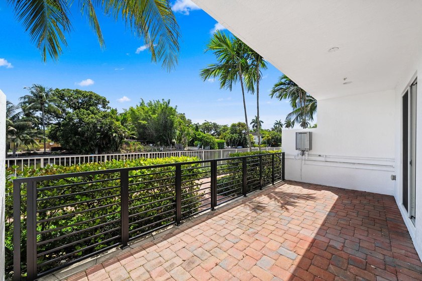 When privacy and water views matter - welcome to unit 25 at The - photo 10
