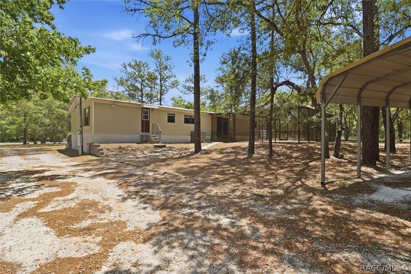 Space, Privacy &amp; Room to Live - 2.5 Acres in Homosassa; Bring - photo 35