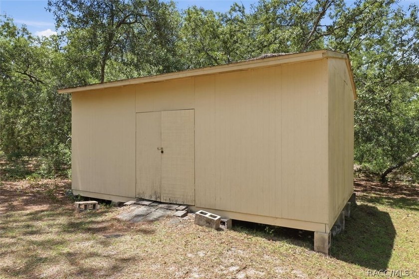 Space, Privacy &amp; Room to Live - 2.5 Acres in Homosassa; Bring - photo 42