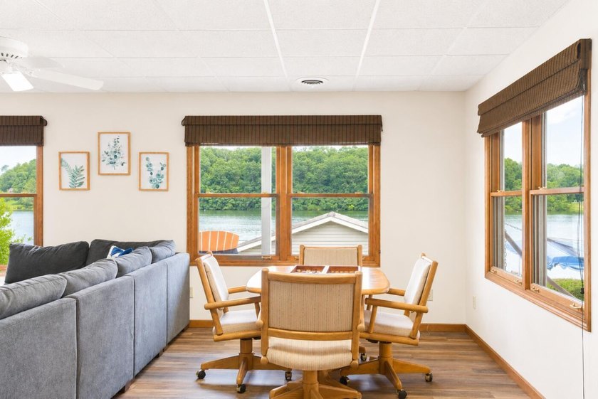 NEW LISTING! Welcome to 401 Lakeview Heights Drive, an Apple - photo 43