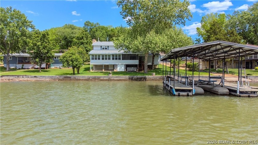 When you are looking for a lawn on the lake (and it is hard to - photo 20