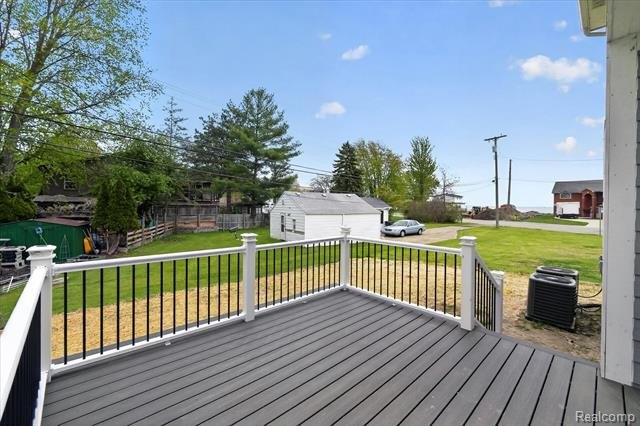 NOW OFFERING LAND CONTRACT TERMS! Stunning new construction - photo 42