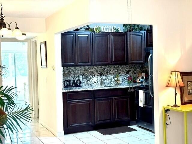 Immaculate second floor, partially furnished, one bedroom one - photo 4