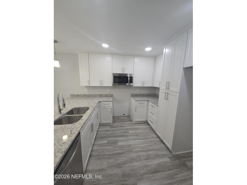 Adorable new 3-bedroom, 2 baths UNDER CONSTRUCTION; conveniently - photo 12