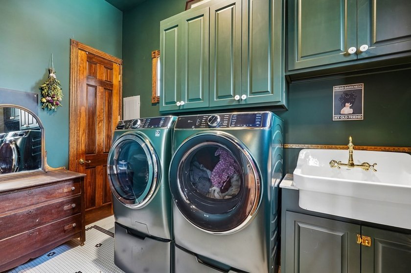 Located in the gated Hidden Springs community between - photo 40