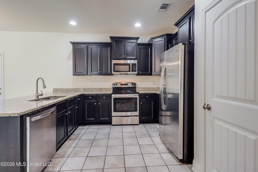 Spacious Family Home or Investment Opportunity in D'Iberville - photo 9