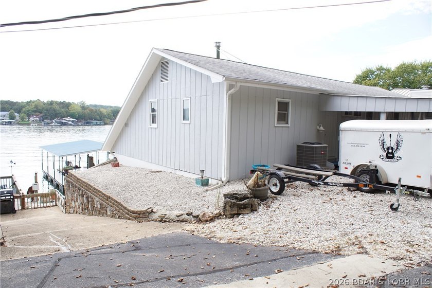 List price is below appraisal, NEW ROOF COMING SOON! Sitting at - photo 42