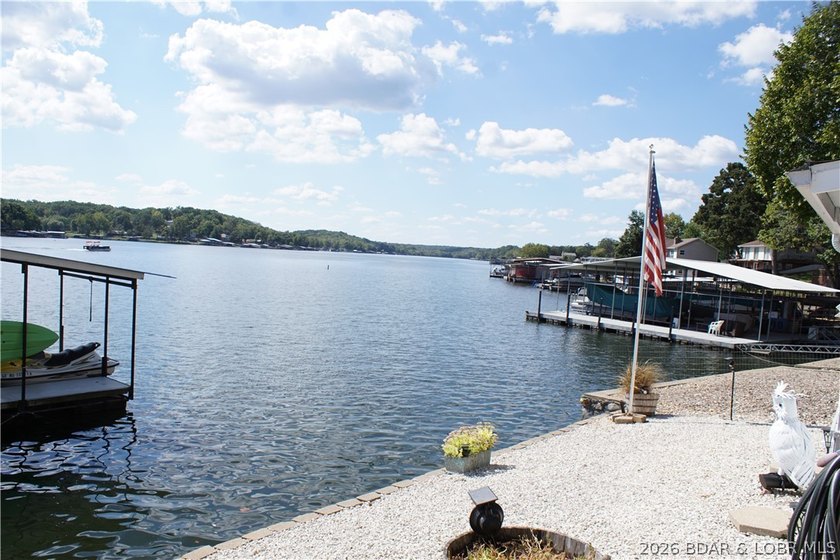List price is below appraisal, NEW ROOF COMING SOON! Sitting at - photo 45