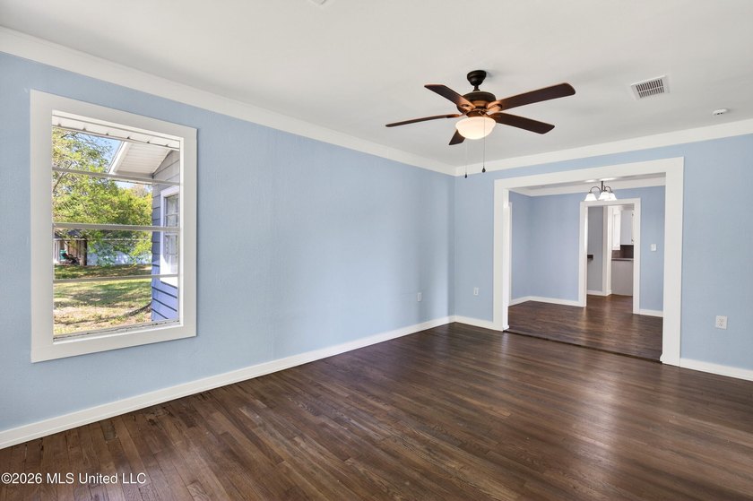 Outstanding opportunity in the heart of Long Beach! This - photo 8