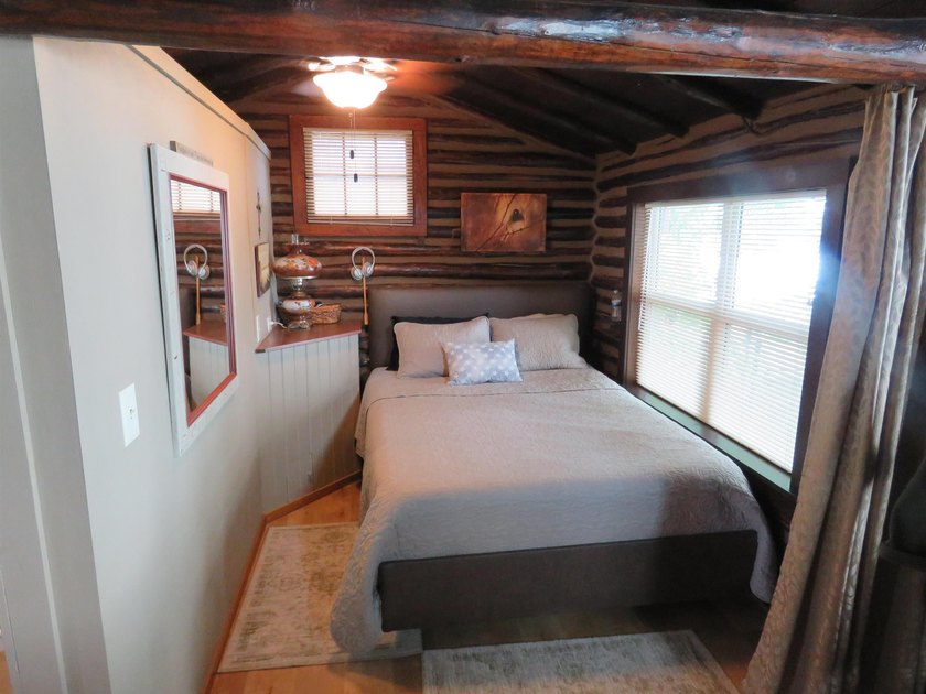 1930's original 3 season log cabin situated on 50' of prime Fox - photo 24