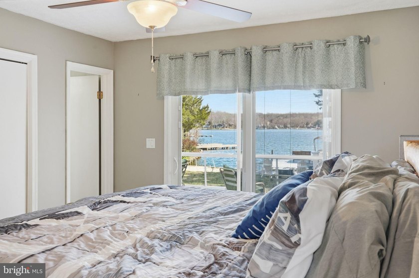 Welcome to 1353 Lakeview Parkway, where exceptional waterfront - photo 25
