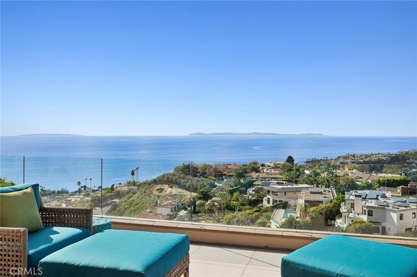 Sweeping ocean views from every room define this substantial - photo 30