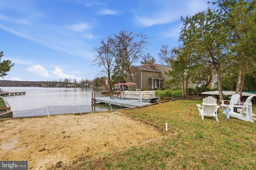 Welcome to 1353 Lakeview Parkway, where exceptional waterfront - photo 43