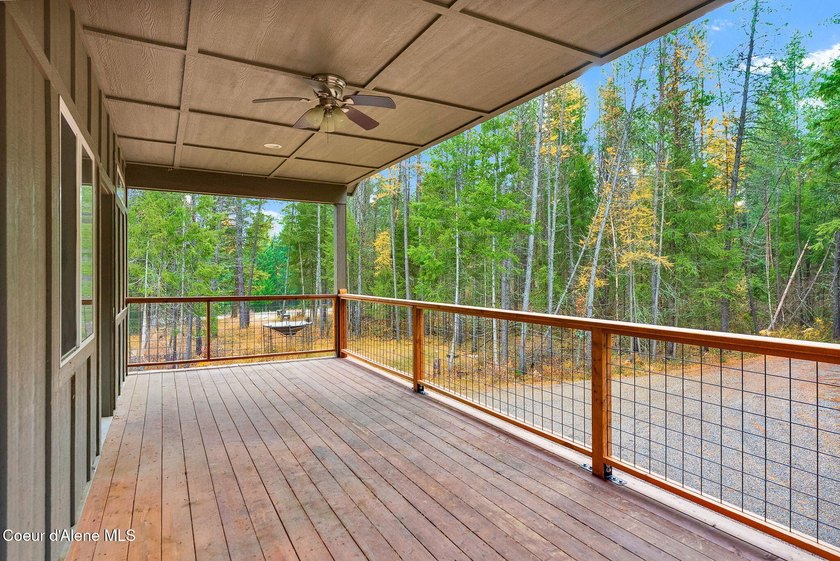 Set on 2.68 acres, this 3,200 sq. ft. shop house offers space - photo 50