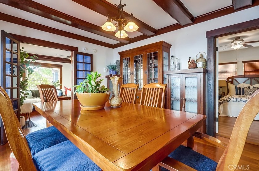 Located in the heart of Retro Row within the highly sought-after - photo 17