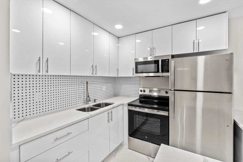 Totally gutted and fully renovated from top to bottom condo in - photo 9