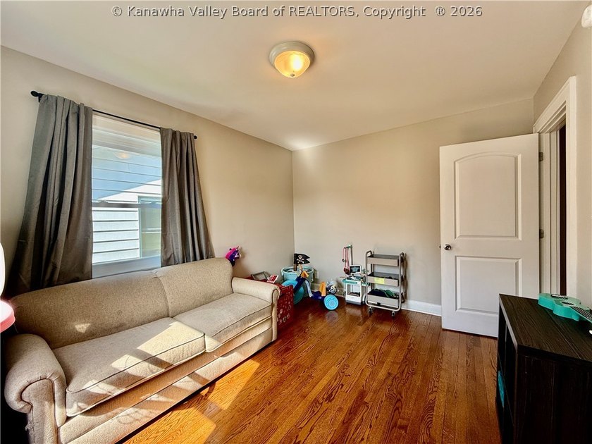Move-in ready and offering exceptional flexibility, this Nitro - photo 20