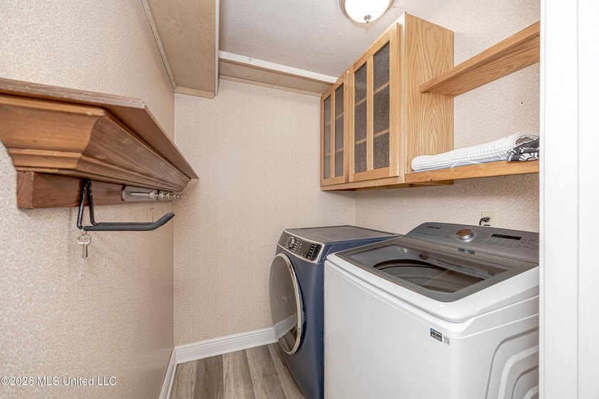 GOLF CART DISTRICT, CLOSE TO DOWNTOWN! Bring your golf cart to - photo 20