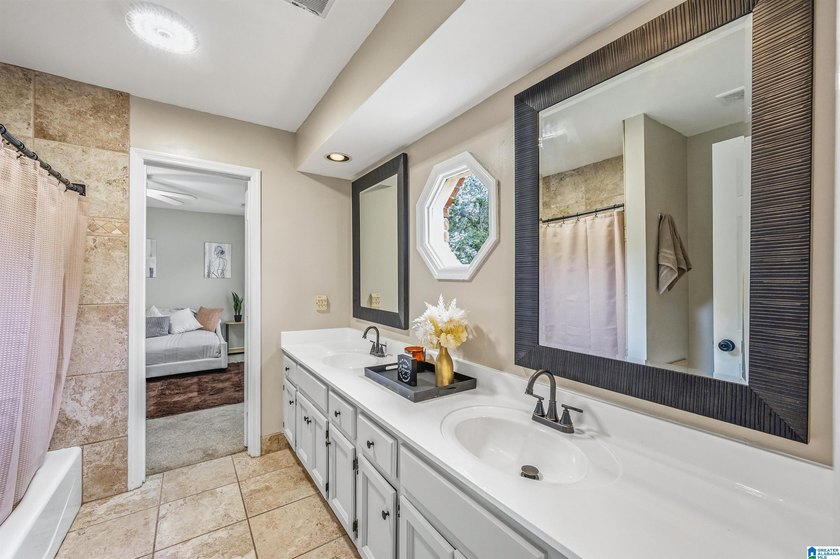 Welcome home to the best of Hoover living-tucked away in a quiet - photo 22