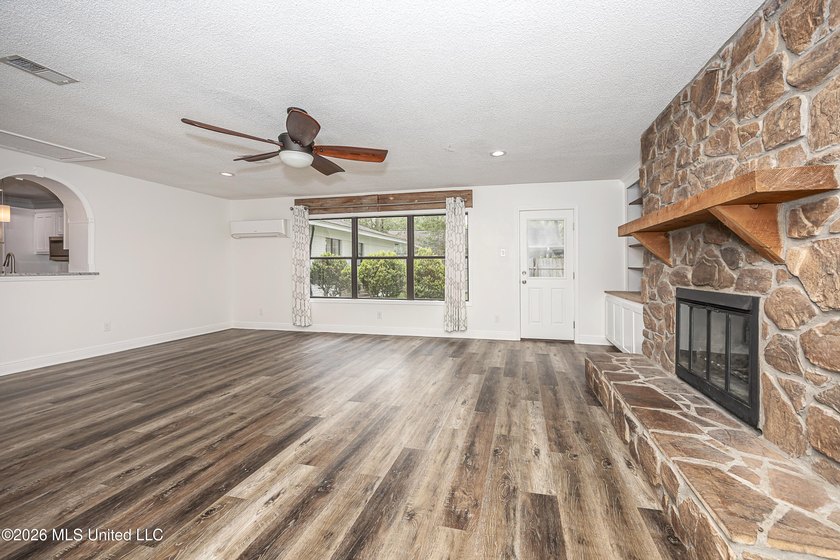 GOLF CART DISTRICT, CLOSE TO DOWNTOWN! Bring your golf cart to - photo 25