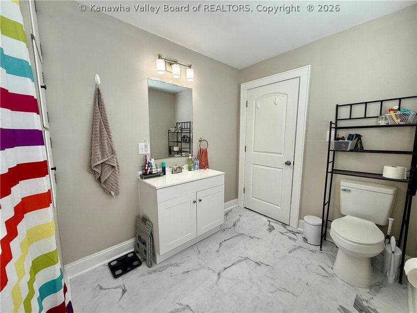 Move-in ready and offering exceptional flexibility, this Nitro - photo 27