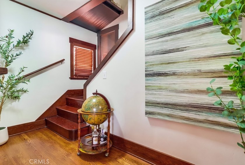 Located in the heart of Retro Row within the highly sought-after - photo 29