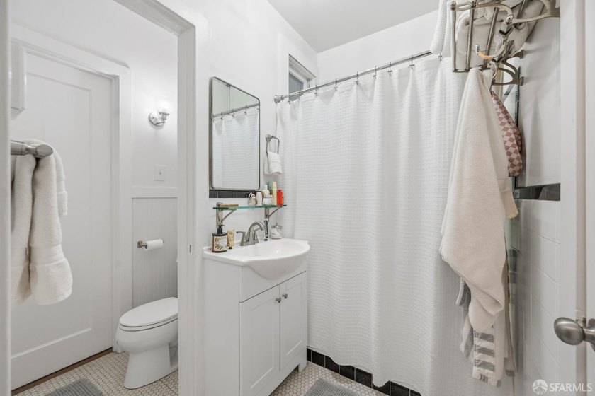 This Below Market unit (BMR) is available thru the Mayor's - photo 32