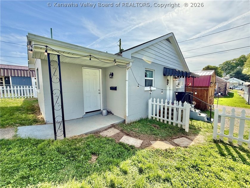 Move-in ready and offering exceptional flexibility, this Nitro - photo 45