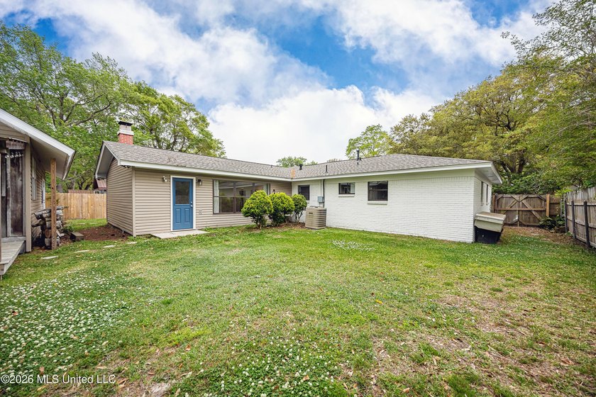 GOLF CART DISTRICT, CLOSE TO DOWNTOWN! Bring your golf cart to - photo 45