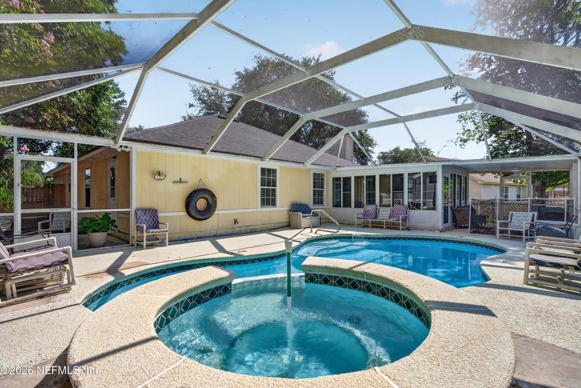 Water Front Resort Welcome to this 3-bedroom, 2-bathroom, 1 - photo 36